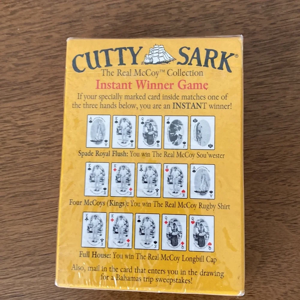 Cutty Sark Scots Whiskey Dimpled Glass & Sealed Roaring 20’s Poker Cards